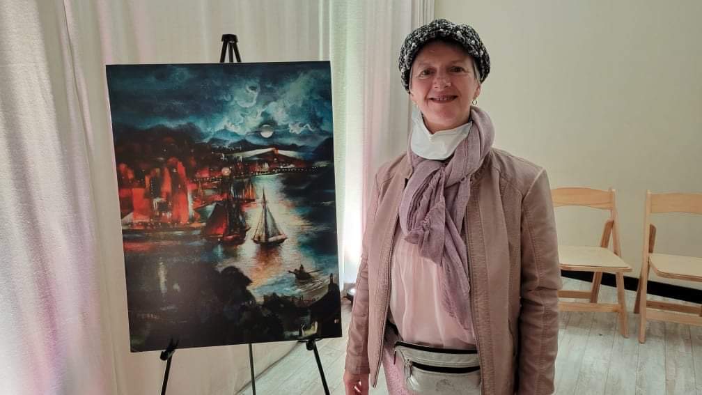 Rose Posing with Edgar Miller Painting at the Flash Smash Exhibition Charity Event