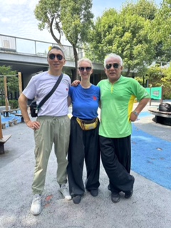 Rose with Masters Wang Ming Bo and Yu Quan Pei in Shanghai's Cao Yang Park!